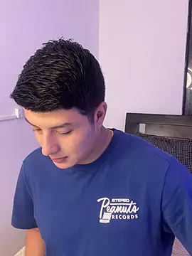 Goldenknight33 online show from March 31, 2026, 12:51 pm