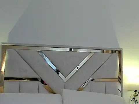 NaomiClay online show from January 7, 2026, 11:48 am