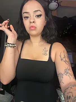 ellrxse online show from December 21, 2025, 7:21 am