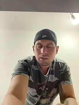 DarkOnebaki- online show from December 15, 2025, 5:24 am