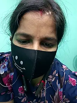 Anushka singh32 online show from December 18, 2025, 3:22 am