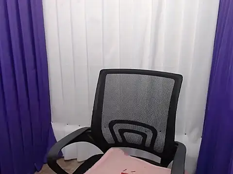 Lovely apple19 online show from March 6, 2026, 10:10 am