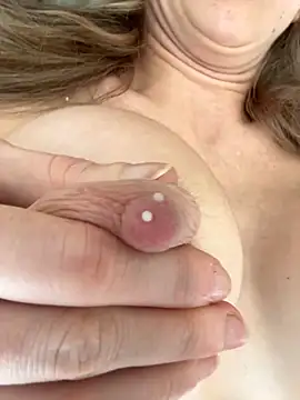 CelestialRuby online show from November 26, 2025, 5:57 pm