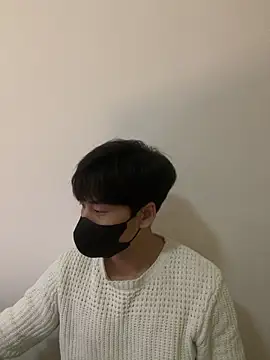 kimze7 online show from February 3, 2026, 11:48 am