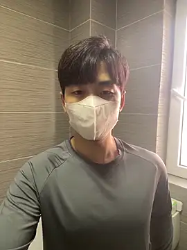 kimze7 online show from February 21, 2026, 2:46 am