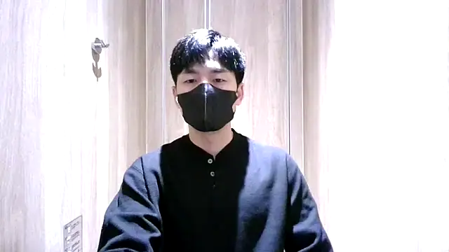 kimze7 online show from March 12, 2026, 2:17 am