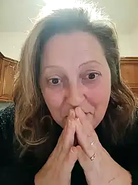 Snapshot of axell58 chatting on December 17, 2025, 4:12 pm axell58 online show from December 17, 2025, 4:12 pm