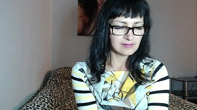 Snapshot of Eila_Morigan chatting on December 21, 2025, 3:47 pm Eila Morigan online show from December 21, 2025, 3:47 pm