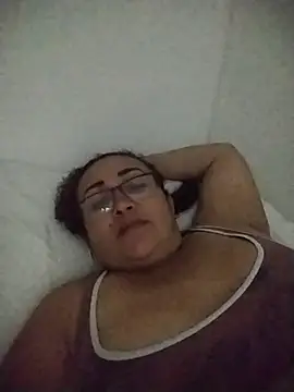 Nini Love  online show from February 25, 2026, 2:23 am