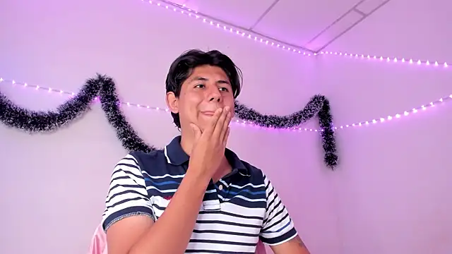 Snapshot of king_Eric30 chatting on January 8, 2026, 8:48 pm king Eric30 online show from January 8, 2026, 8:48 pm