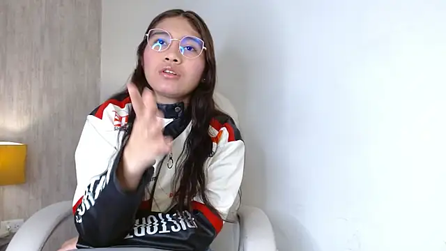 Xaander  online show from January 9, 2026, 3:24 am