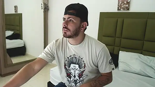 Snapshot of stive_0297 chatting on December 22, 2025, 11:43 am stive 0297 online show from December 22, 2025, 11:43 am