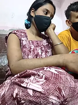 couplegk71 online show from February 12, 2026, 3:23 pm