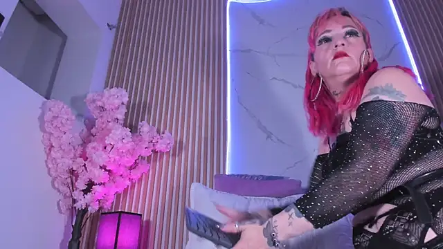 AzuraRousse online show from December 19, 2025, 12:29 pm