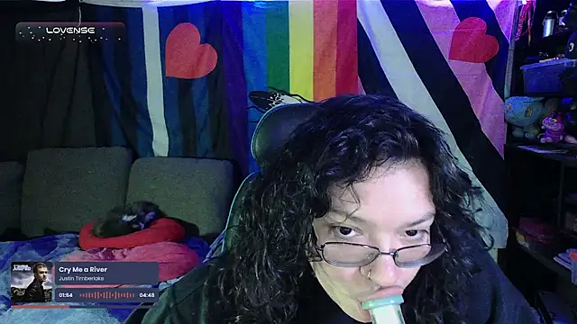 bellaheart x online show from December 17, 2025, 3:44 am