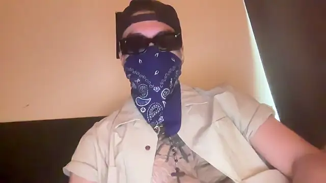 Snapshot of angelblanco chatting on February 12, 2026, 1:05 am angelblanco online show from February 12, 2026, 1:05 am