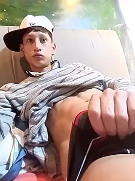 Snapshot of Disey888 chatting on December 18, 2025, 5:01 am Disey888 online show from December 18, 2025, 5:01 am