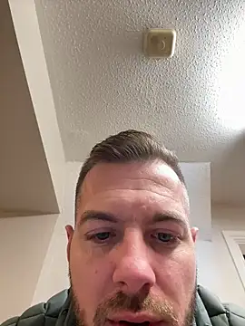 cheekycherryx online show from December 13, 2025, 9:21 pm