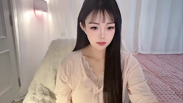 Snapshot of yuanbao8888 chatting on February 25, 2026, 4:12 am yuanbao8888 online show from February 25, 2026, 4:12 am