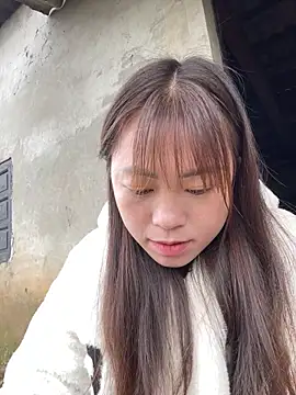 sofia-bae online show from March 12, 2026, 3:34 am