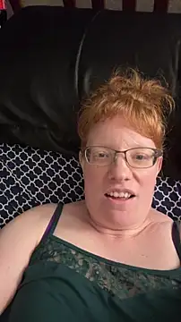 Lenaravenswood online show from December 19, 2025, 6:05 am