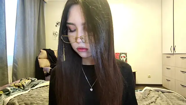 Snapshot of Qwami_Amie chatting on February 22, 2026, 8:39 am Qwami Amie online show from February 22, 2026, 8:39 am