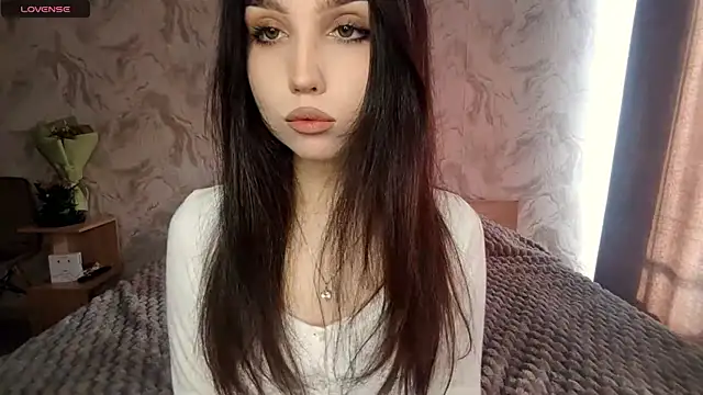 Qwami Amie online show from April 3, 2026, 11:27 am