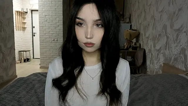 Snapshot of Qwami_Amie chatting on June 14, 2026, 8:26 am Qwami Amie online show from June 14, 2026, 8:26 am