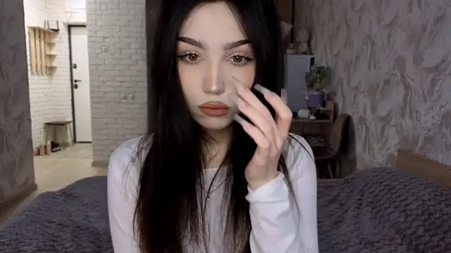 Snapshot of Qwami_Amie chatting on July 3, 2026, 10:33 am Qwami Amie online show from July 3, 2026, 10:33 am