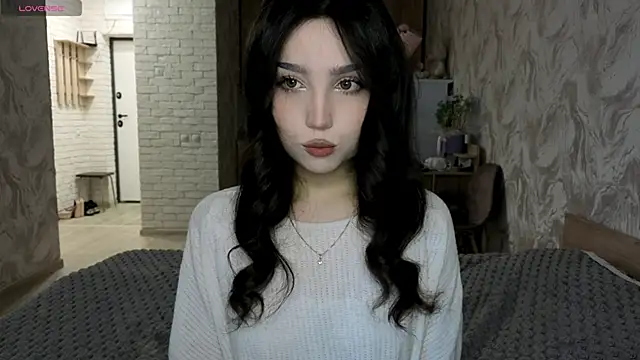 Snapshot of Qwami_Amie chatting on June 19, 2026, 6:30 am Qwami Amie online show from June 19, 2026, 6:30 am