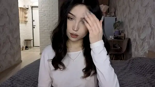 Snapshot of Qwami_Amie chatting on June 26, 2026, 9:26 am Qwami Amie online show from June 26, 2026, 9:26 am