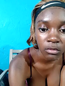 PetiteDoll 06 online show from December 18, 2025, 7:07 pm