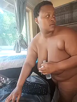 Snapshot of ChoklitBerryXX chatting on February 26, 2026, 6:02 am ChoklitBerryXX online show from February 26, 2026, 6:02 am