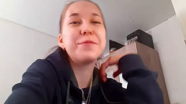 Annette meow1 online show from April 21, 2026, 8:10 am