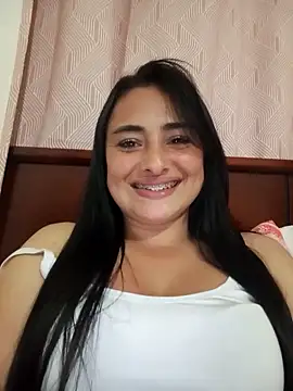 sara nina online show from December 22, 2025, 4:56 am