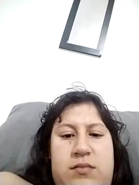 Snapshot of Gia_harmonyy chatting on December 19, 2025, 5:32 am Gia harmonyy online show from December 19, 2025, 5:32 am