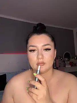 alessiaporn online show from April 18, 2026, 7:07 pm