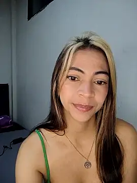 Evangeline Bonnet online show from January 7, 2026, 4:01 pm