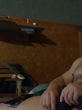 Snapshot of Ldnick69 chatting on February 5, 2026, 5:03 am Ldnick69 online show from February 5, 2026, 5:03 am