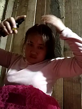 -myaa- online show from December 19, 2025, 11:29 pm