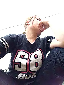 -myaa- online show from February 24, 2026, 1:28 am