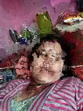 Kinjal pande online show from December 22, 2025, 2:01 am