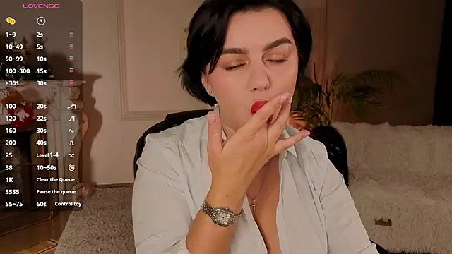 Sofia Fisher online show from December 22, 2025, 7:08 am