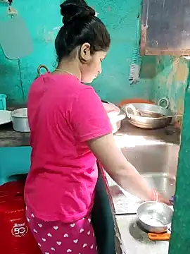 Snapshot of Cuple_masti72 chatting on June 18, 2026, 4:11 am Cuple masti72 online show from June 18, 2026, 4:11 am