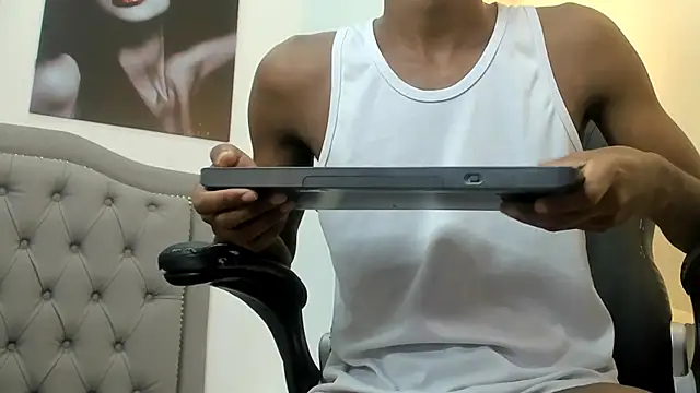 khris  evans online show from February 13, 2026, 8:31 pm