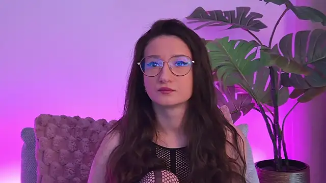 TheaMalekoo online show from April 8, 2026, 6:37 am