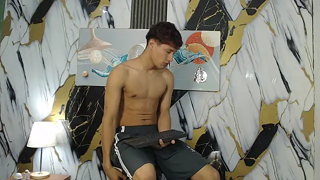 Snapshot of YOUNG_GUYS1 chatting on February 20, 2026, 1:35 am YOUNG GUYS1 online show from February 20, 2026, 1:35 am