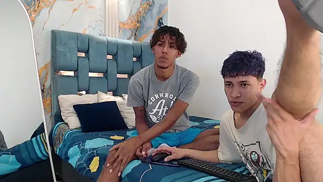 Snapshot of YOUNG_GUYS1 chatting on February 10, 2026, 1:26 am YOUNG GUYS1 online show from February 10, 2026, 1:26 am