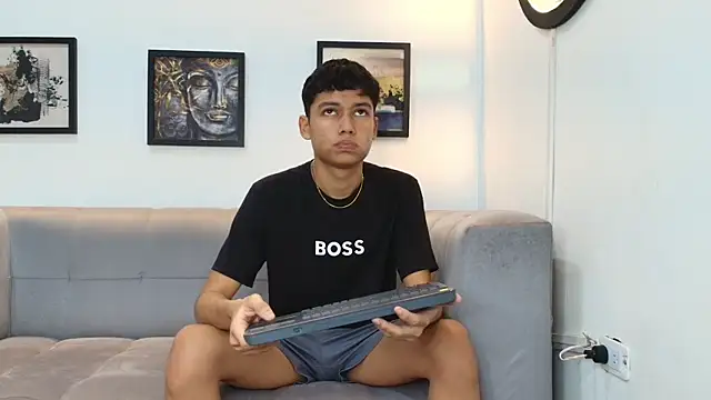 HORNY PRETTY online show from January 12, 2026, 7:20 pm