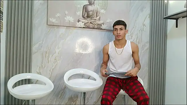 Snapshot of HORNY_PRETTY chatting on February 4, 2026, 1:28 pm HORNY PRETTY online show from February 4, 2026, 1:28 pm